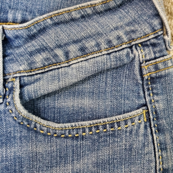 Levi's 526 Women's Size 8 Slender Boot Cut Jeans Blue Denim EUC - Picture 3 of 10